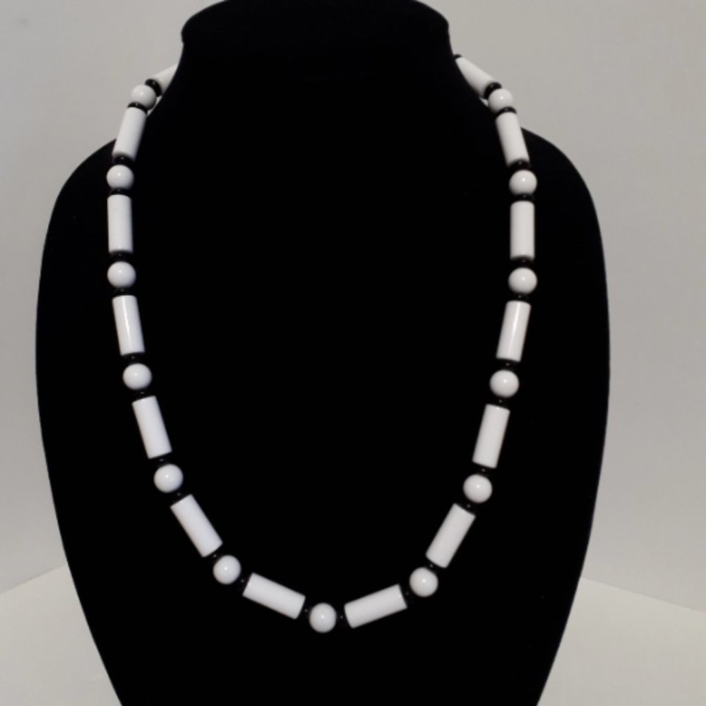 TRIFARI Lucite Necklace  Vintage TRIFARI with Tags Black White TRIFARI Costume
